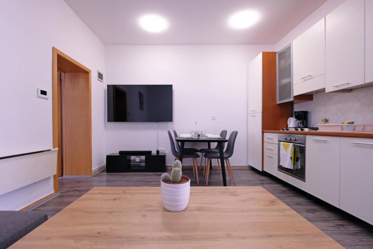 Apartment Klea - Cosy, Near City Center Pula Dış mekan fotoğraf